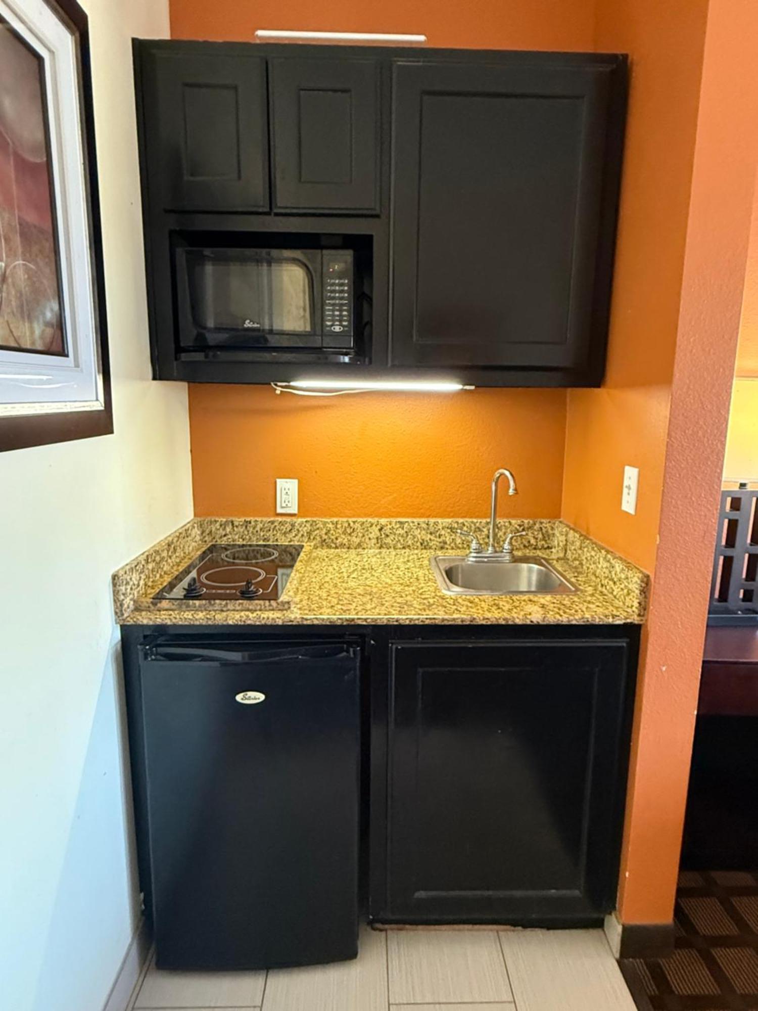 Executive Inn And Suites Pittsburg Esterno foto