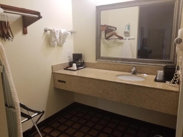 Executive Inn And Suites Pittsburg Esterno foto